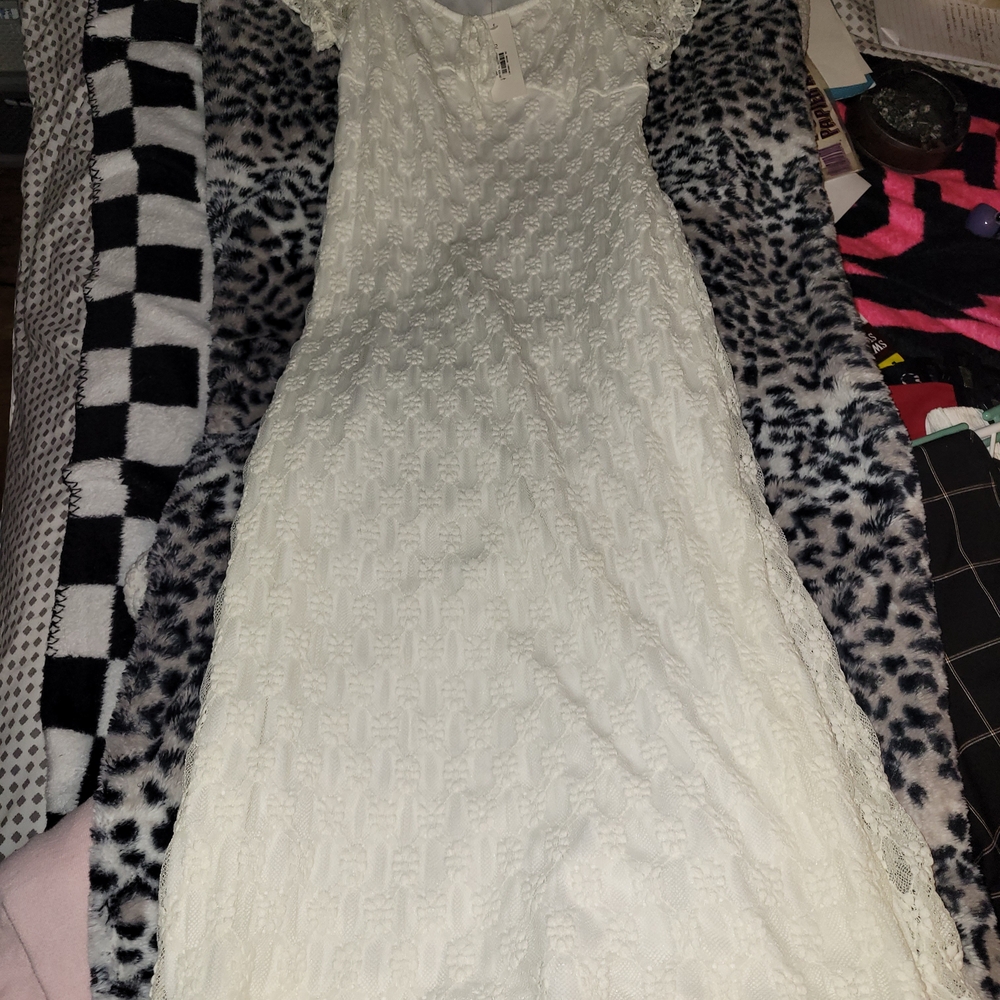 Elegant Cream Lace Maxi Dress